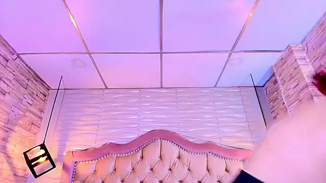 Chat +18 de stephaniesun_ ao vivo