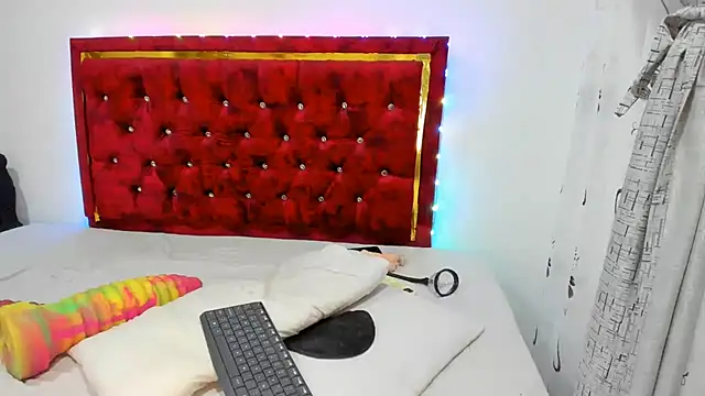 charlloteevans_X XXX чат на живо