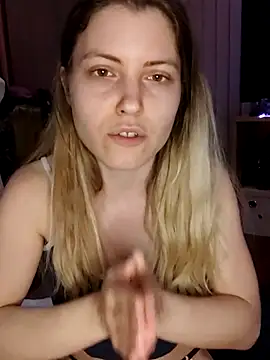 XXX chat uživo modela MochiNy4n