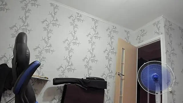 SanFrantsisko Adlı Modelin Canlı XXX Sohbeti