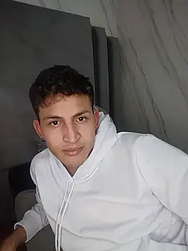 XXX chat uživo modela Axel_Romanov