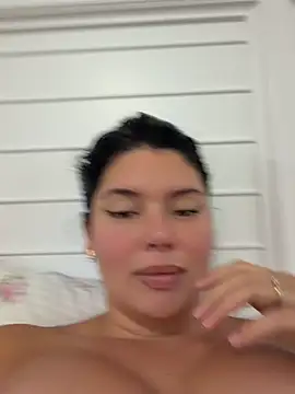 mangolini_parrocini Live XXX-chat