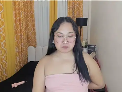 Онлайн чат XXX BigCockLexie