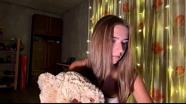 KacyBrostoff Show in webcam
