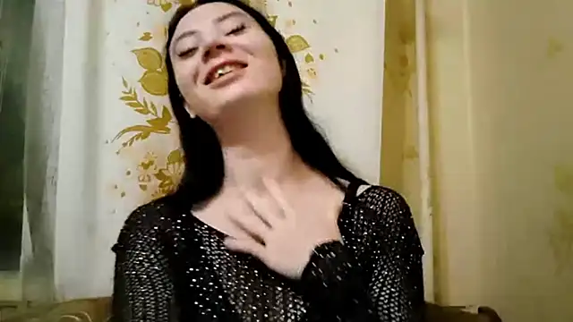 SARACUTIELOL Live XXX-chat