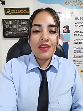 MAYE__13 Pertunjukan Webcam