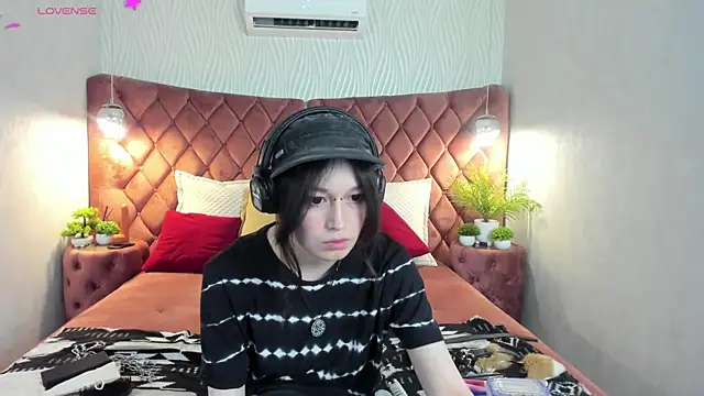 AriettiHamoe Chat XXX live