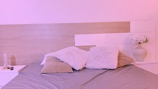 EmmaMartinsX's Live XXX Chat