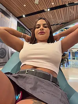Chat XXX en directo de Irina_Velvett