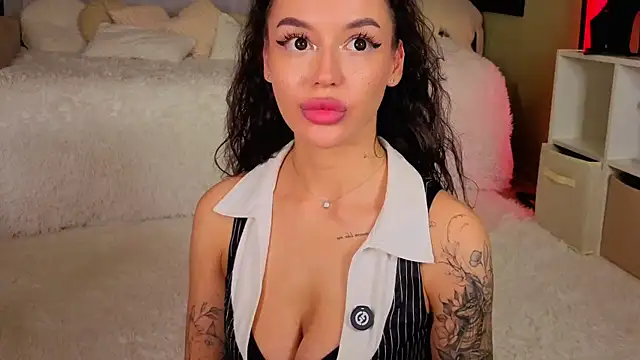 Regina_Amour – Naživo XXX chat