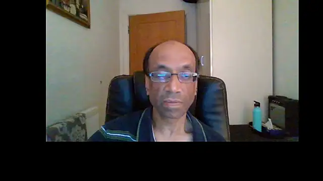 rauncher1 লাইভ XXX চ্যাট