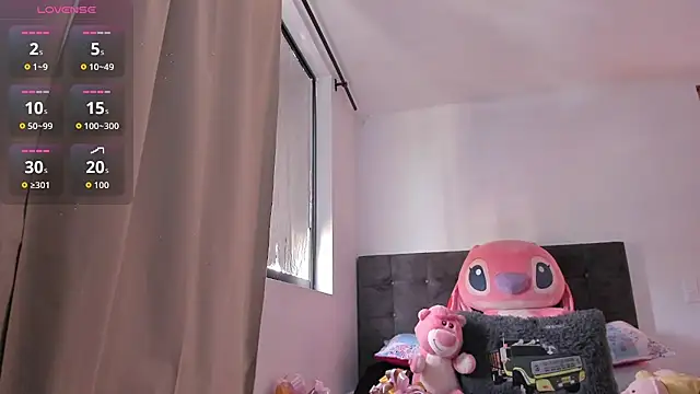 Kylie2211 Live XXX Chat