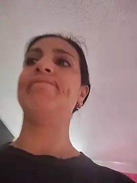 BasmaHernandez Chat XXX live