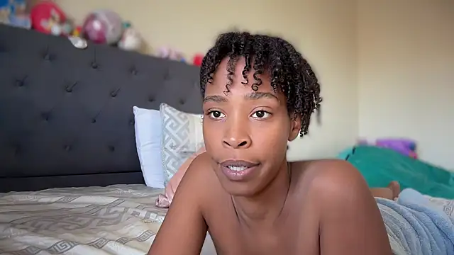 Cum2Charm Adlı Modelin Canlı XXX Sohbeti