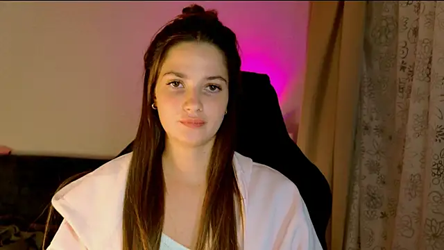 KiraVair Chat XXX in diretta