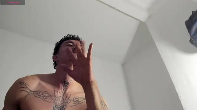Chat XXX Live ken_tokiio