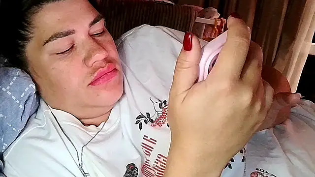 miss_preggie লাইভ XXX চ্যাট