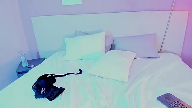ErolaCooper's Live XXX Chat