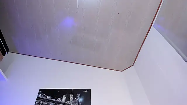 Chat +18 de _gabi_hot ao vivo
