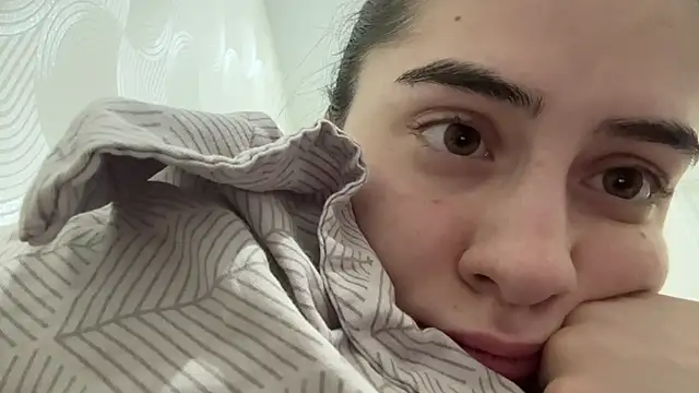 raisatdj's Live XXX Chat