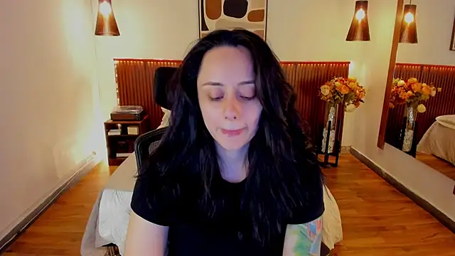 XXX chat uživo modela KatherineBond