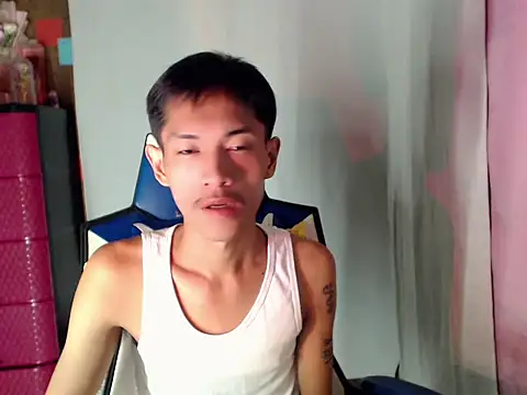 riks_tyler Pertunjukan Webcam