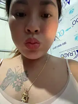 Lina-Naughty Show Webcam