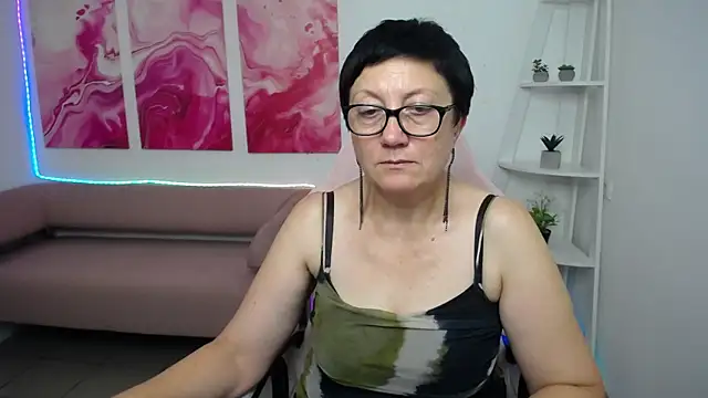 دردشة EmilyL0ve الجنسية المباشرة