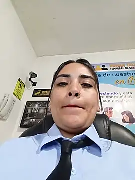 MAYE__13's Live XXX Chat