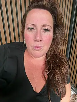 Show Webcam de xsexycurvymilf
