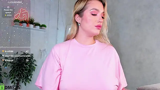 Viickie_Nelsson Adlı Modelin Canlı XXX Sohbeti