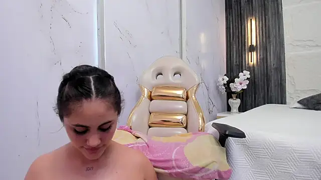 Sweett_katty4u Adlı Modelin Canlı XXX Sohbeti