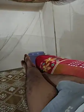 INDIAN_CHEESY-BOSS Adlı Modelin Canlı XXX Sohbeti