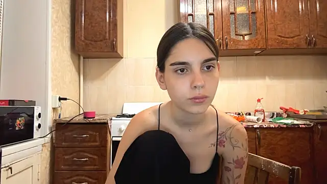 hey_hey_Bella's Live XXX Chat