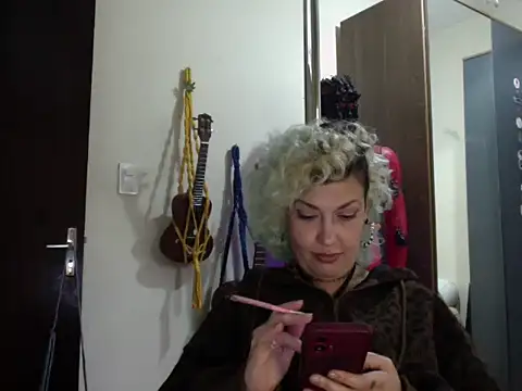 MariLouM 라이브 XXX 채팅