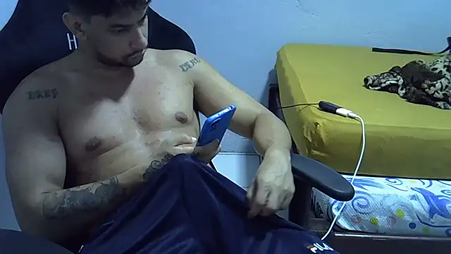 Show de moreno_dotado22 na webcam