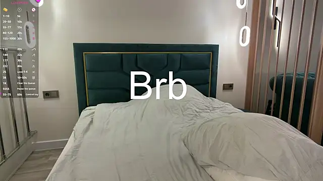 VikkiiSecret – Naživo XXX chat