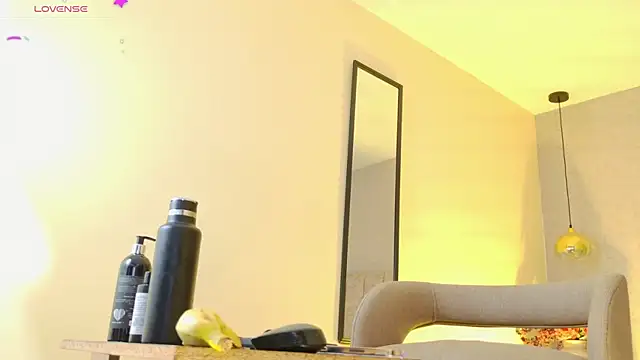 Czat XXX na żywo – april_rousse