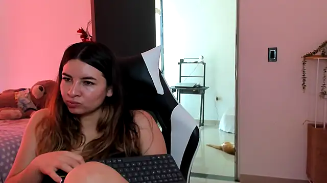 Czat XXX na żywo – __Emma__11__Lecat_