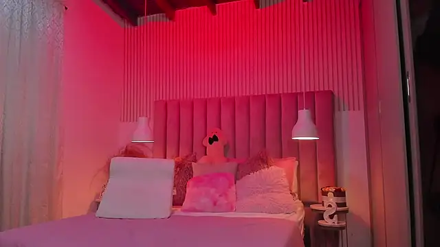 ScarlettDreamss7 Adlı Modelin Web Kamerası Şovu
