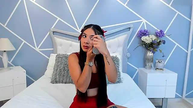 EmmaFosther Adlı Modelin Canlı XXX Sohbeti
