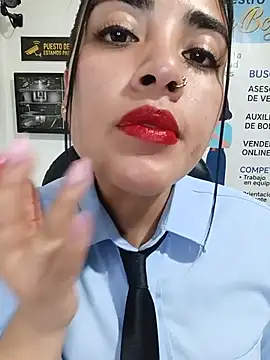 دردشة MAYE__13 الجنسية المباشرة