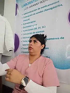 Chat XXX ao vivo de SOFIA-11_