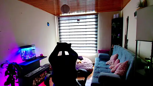 cherryy_bombshelll: απευθείας συνομιλία ΧΧΧ