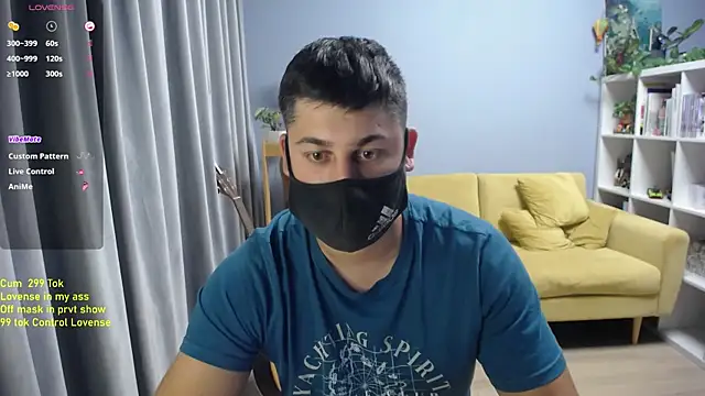 Tomguys Adlı Modelin Canlı XXX Sohbeti