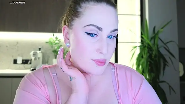 Miss_Magic_Eyes_'s Live XXX Chat