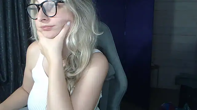 RubiLakros' Live XXX Chat