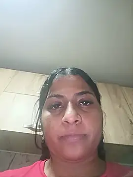 Giselabrunette25 XXX чат на живо