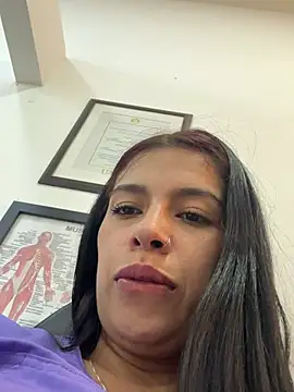 دردشة Nathaly_12 الجنسية المباشرة