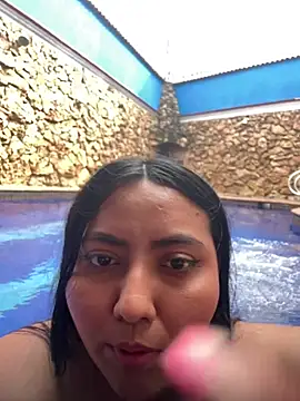 צ'אט XXX בשידור חי של LucciaPorter